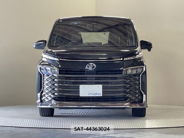 Toyota VOXY 2023-02 8344127-7