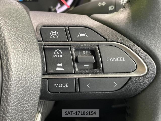 Toyota VOXY 2024-03 8344194-5