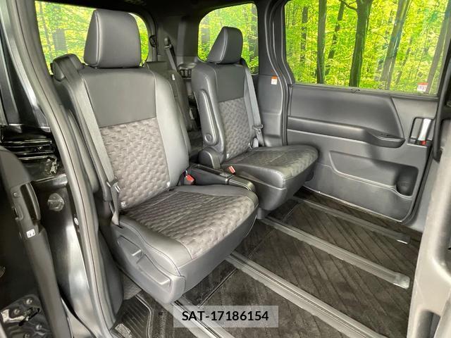 Toyota VOXY 2024-03 8344194-8