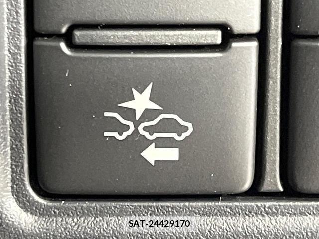 Toyota VOXY 2017-09 8344280-6