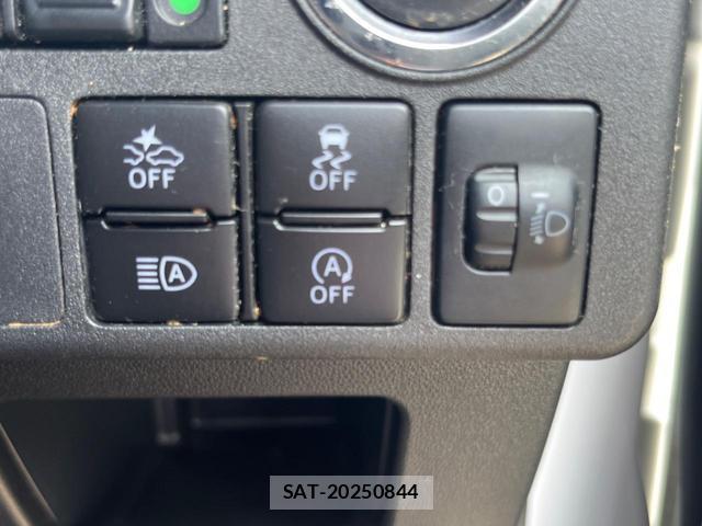 Daihatsu WAKE 2021-06 8343311-4