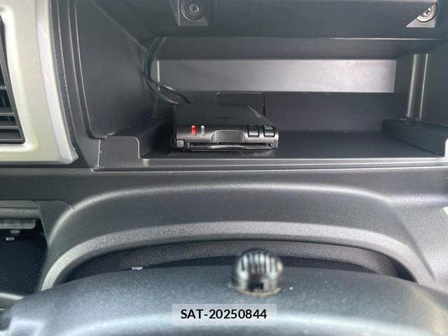Daihatsu WAKE 2021-06 8343311-6