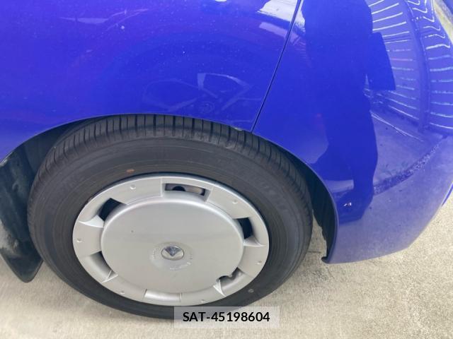 Toyota WILL CYPHA 2003-03 8342820-12