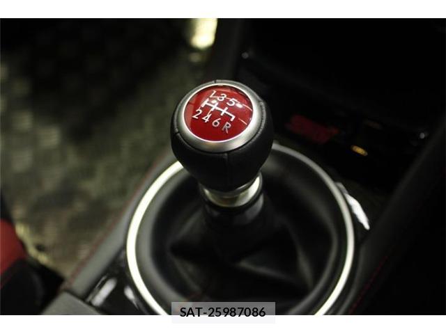 Subaru WRX STI 2018-02 8342146-3