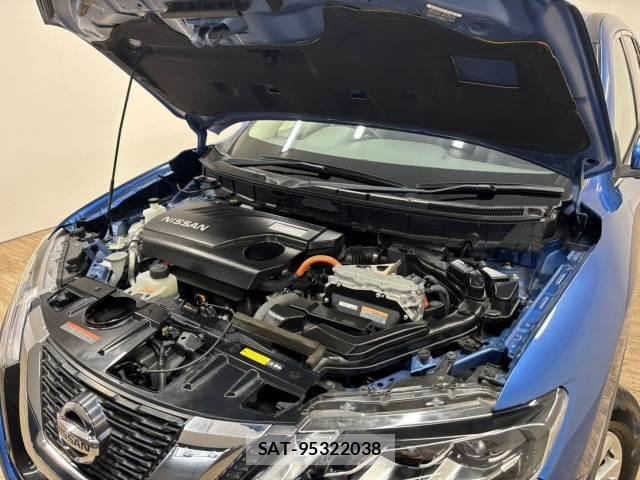 Nissan X-TRAIL 2017-07 8342153-13