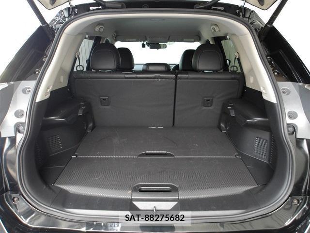 Nissan X-TRAIL 2017-01 8342384-18