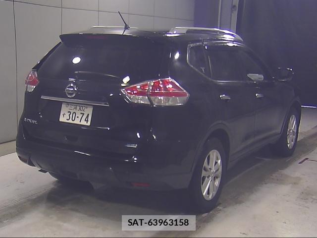 Nissan X-TRAIL 2016-04 8342958-3