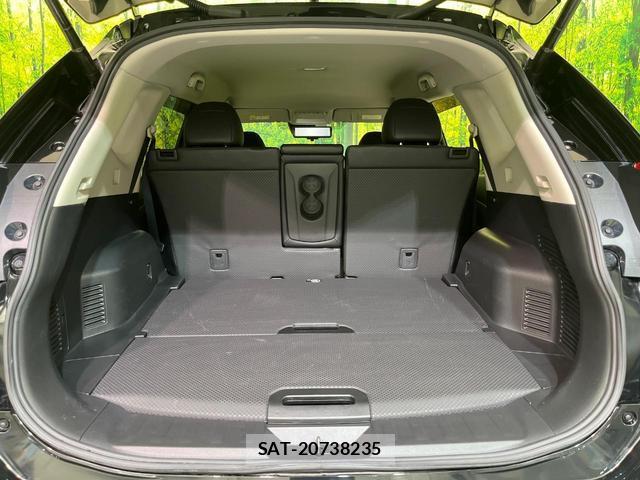 Nissan X-TRAIL 2018-06 8343196-9