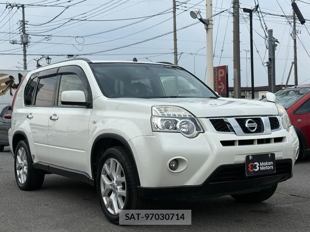 Nissan X-TRAIL 2013-06 8343529-13