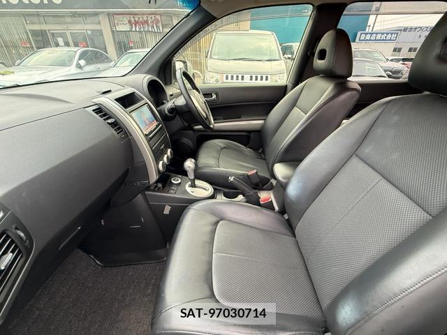 Nissan X-TRAIL 2013-06 8343529-16