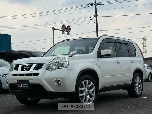 Nissan X-TRAIL 2013-06 8343529-7