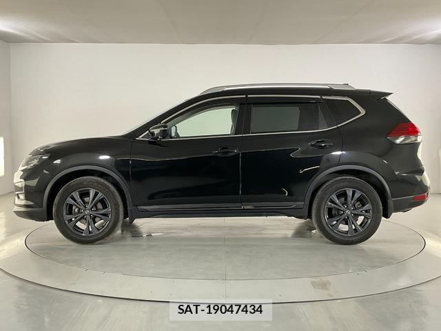 Nissan X-TRAIL 2021-08 8343943-3
