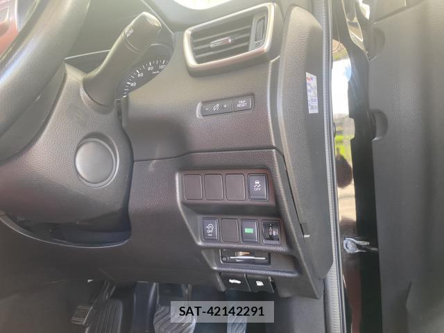 Nissan X-TRAIL 2014-03 8344353-13