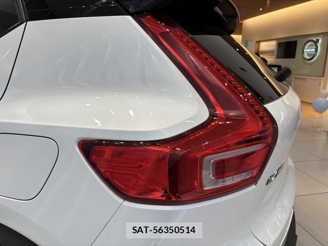 Volvo XC40 2025-10 8343020-10