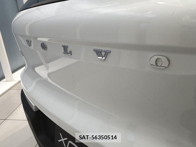 Volvo XC40 2025-10 8343020-17