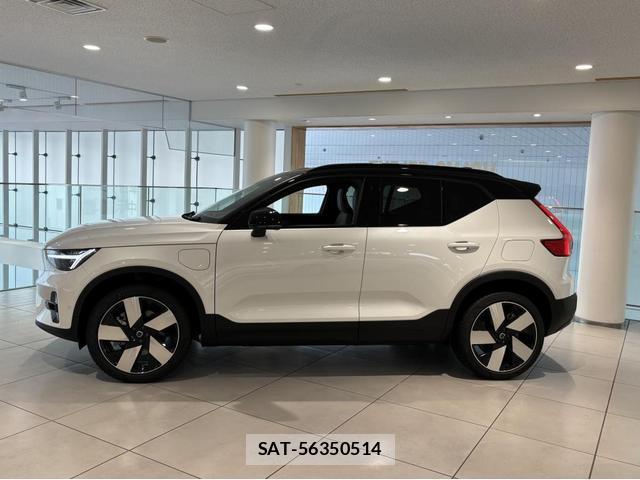 Volvo XC40 2025-10 8343020-3