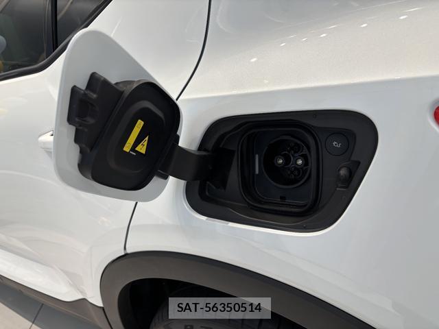 Volvo XC40 2025-10 8343020-9