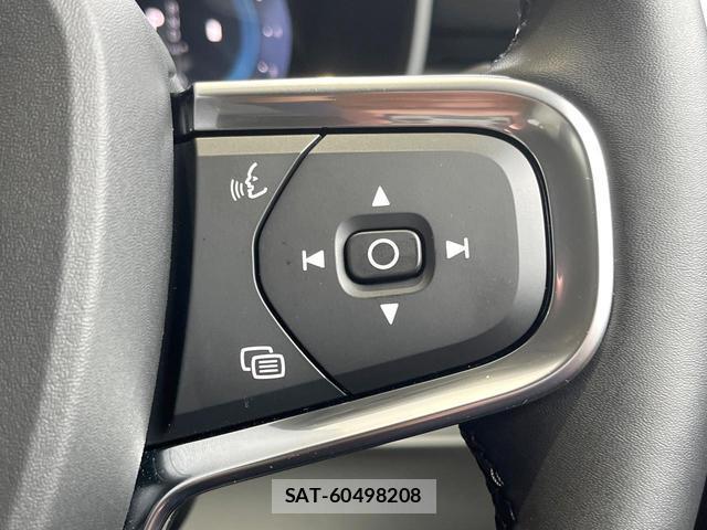Volvo XC40 2025-04 8342079-12