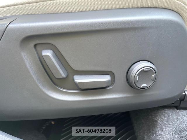 Volvo XC40 2025-04 8342079-8