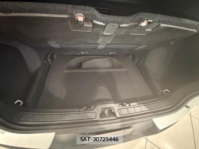 Volvo XC40 2023-08 8343021-7