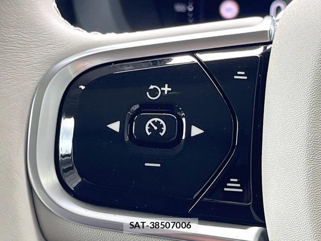 Volvo XC60 2025-06 8342077-12