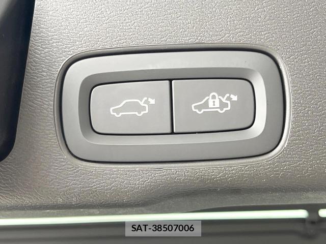 Volvo XC60 2025-06 8342077-18