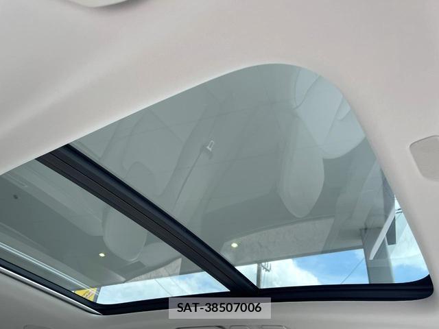 Volvo XC60 2025-06 8342077-4