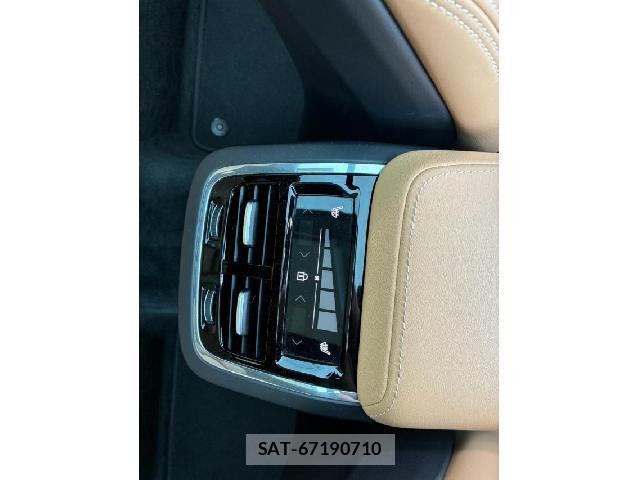 Volvo XC60 2024-02 8343749-19