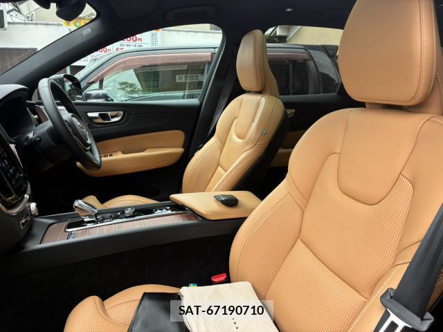Volvo XC60 2024-02 8343749-3