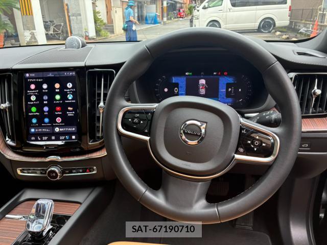 Volvo XC60 2024-02 8343749-6