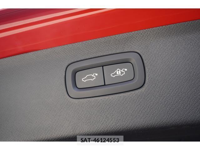 Volvo XC90 2017-10 8344321-16