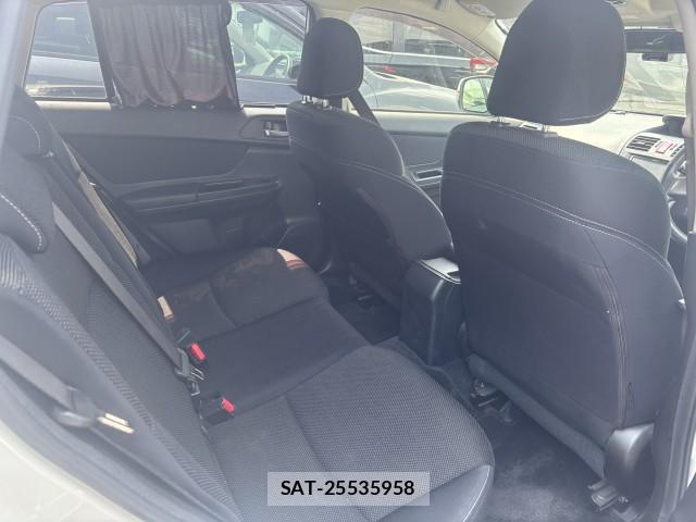 Subaru XV 2014-01 8342421-6