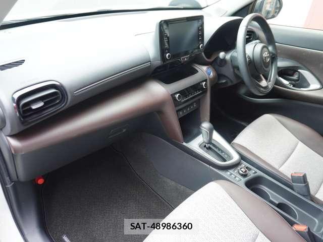 Toyota YARIS CROSS 2022-08 8342201-11