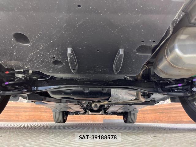Toyota YARIS CROSS 2025-10 8342492-19