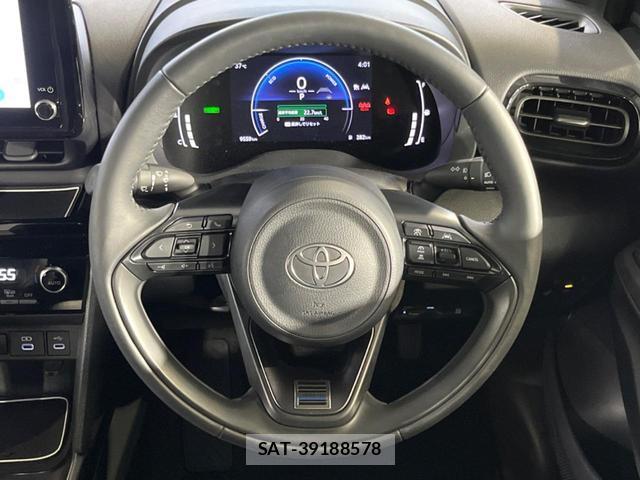 Toyota YARIS CROSS 2025-10 8342492-8