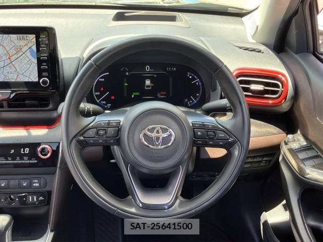 Toyota YARIS CROSS 2021-12 8342523-15