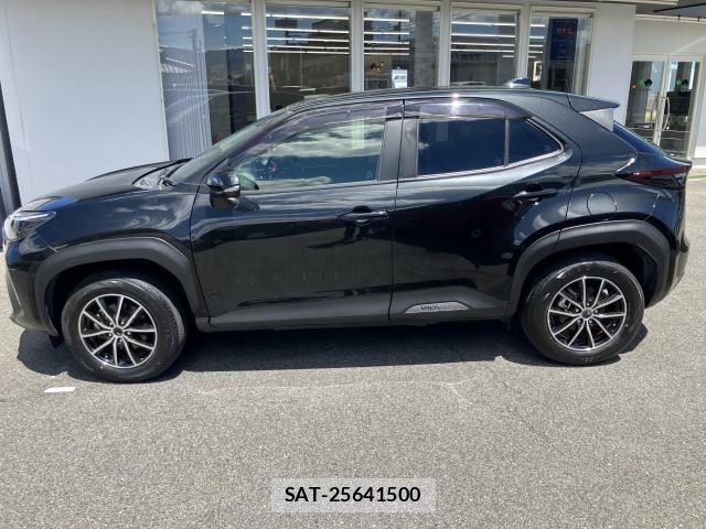 Toyota YARIS CROSS 2021-12 8342523-9