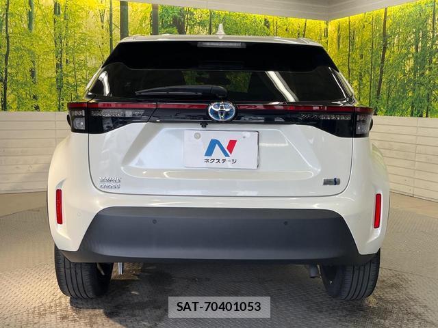 Toyota YARIS CROSS 2022-04 8342715-14