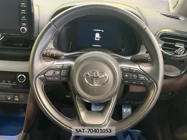 Toyota YARIS CROSS 2022-04 8342715-9