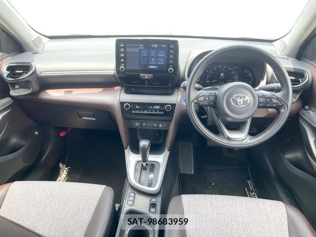 Toyota YARIS CROSS 2022-01 8342865-1
