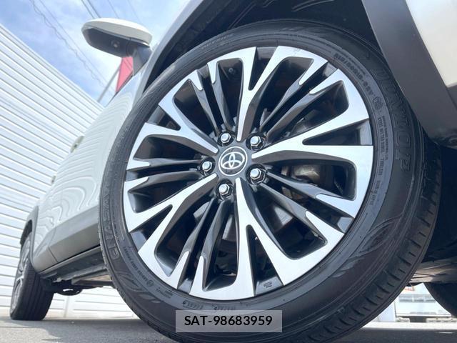 Toyota YARIS CROSS 2022-01 8342865-13