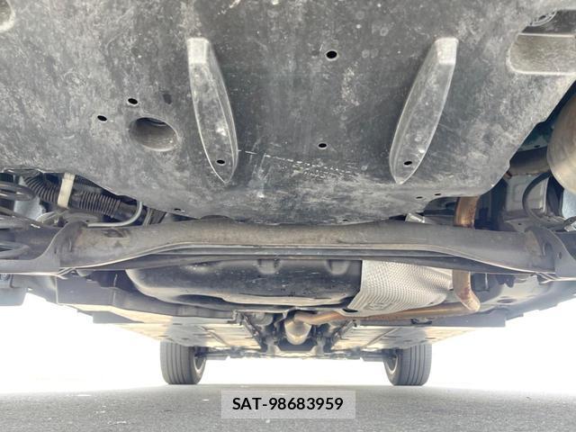 Toyota YARIS CROSS 2022-01 8342865-18