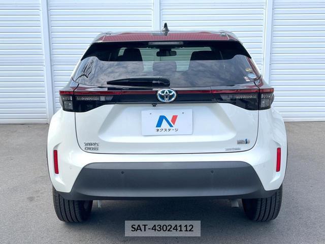 Toyota YARIS CROSS 2020-12 8342872-14