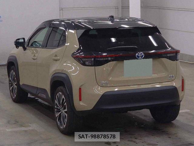 Toyota YARIS CROSS 2023-06 8342982-1