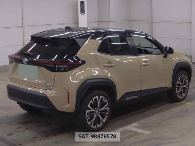 Toyota YARIS CROSS 2023-06 8342982-5