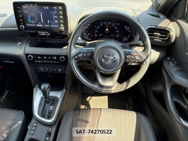 Toyota YARIS CROSS 2023-09 8342997-2