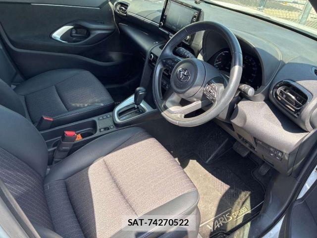 Toyota YARIS CROSS 2023-09 8342997-3