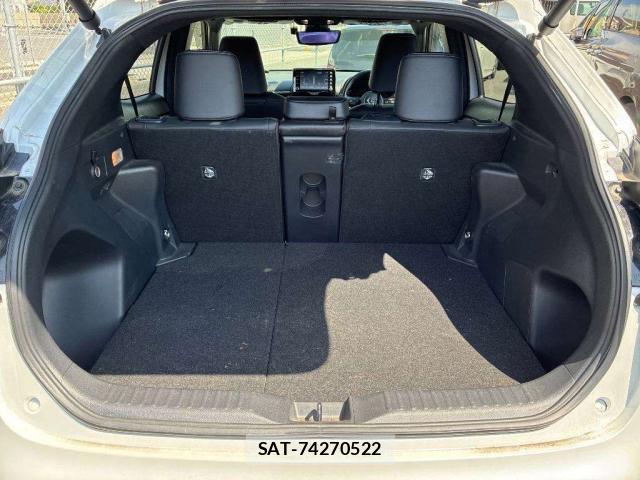 Toyota YARIS CROSS 2023-09 8342997-4
