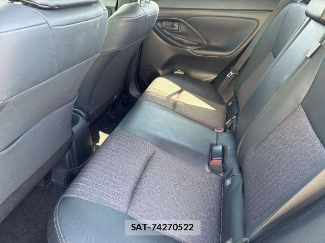 Toyota YARIS CROSS 2023-09 8342997-5