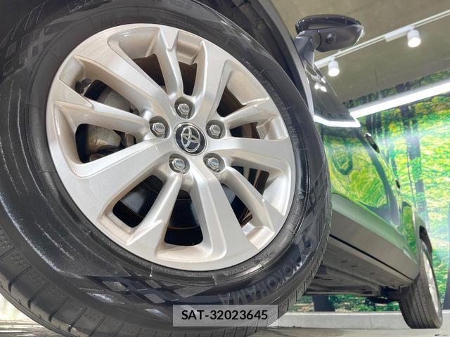 Toyota YARIS CROSS 2024-11 8343356-14